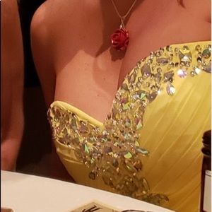 Yellow dress size 10